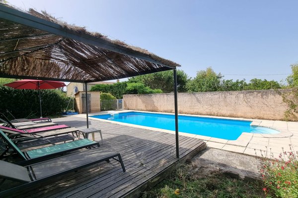 4 bedroom house with private pool